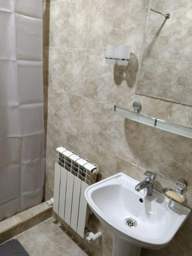 Chinara Guest House Airport Tashkent Ngoại thất bức ảnh