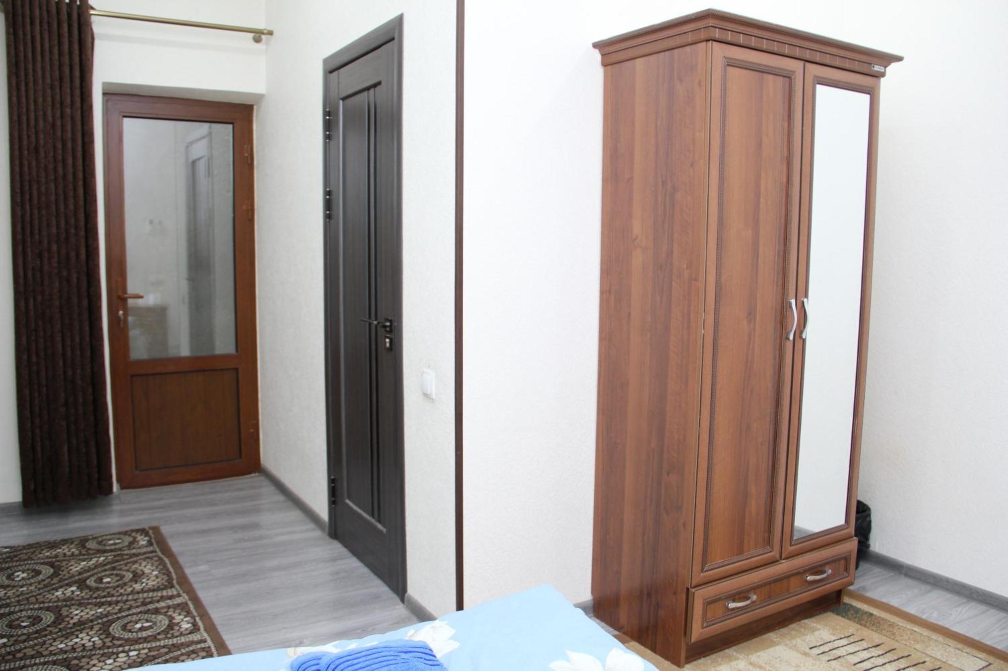 Chinara Guest House Airport Tashkent Ngoại thất bức ảnh